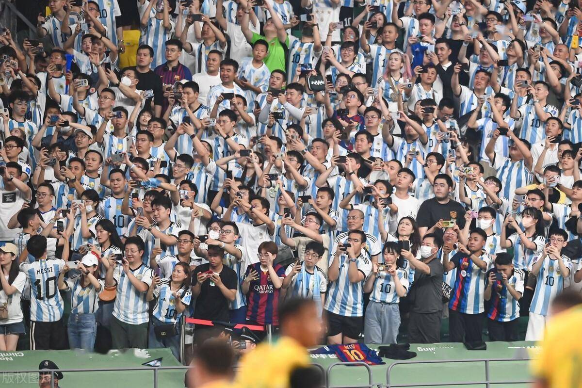 阿根廷完胜土耳其，梅西统治全场