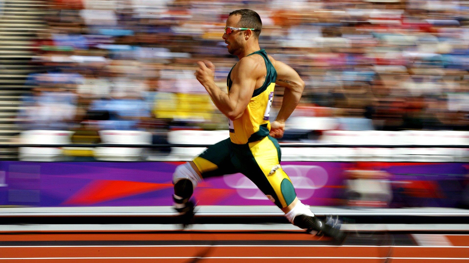 德甲争冠战之夜，德里赫特高光表现铸就防线传奇