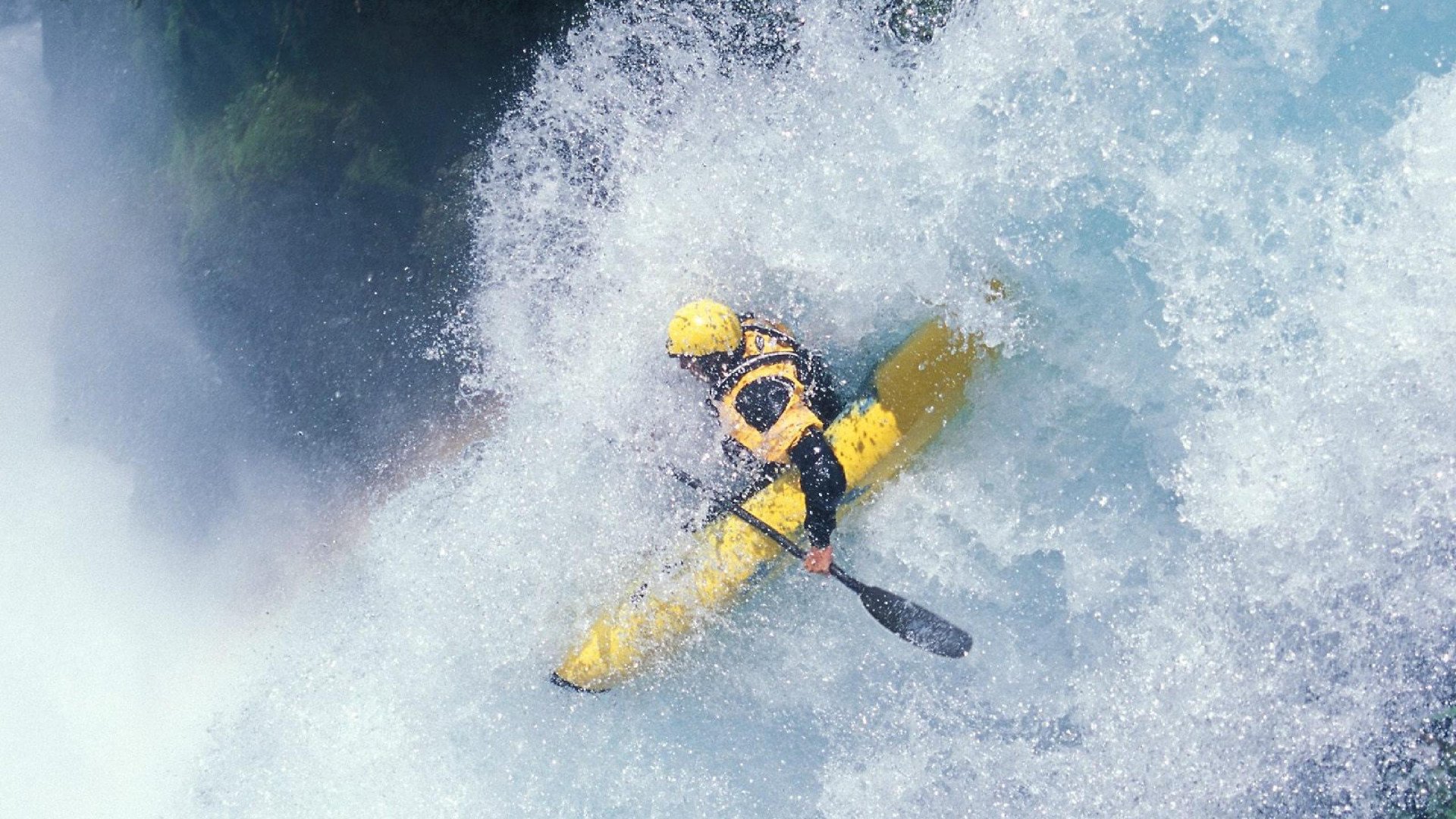 德甲争冠战焦点战，广厦队翻盘湖人，一场跨越时空的体育精神交响
